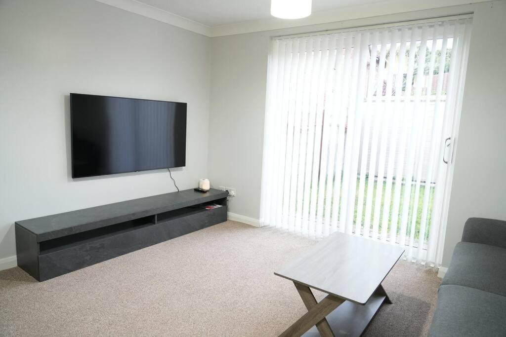 Harmony In Bicester Villa Buitenkant foto